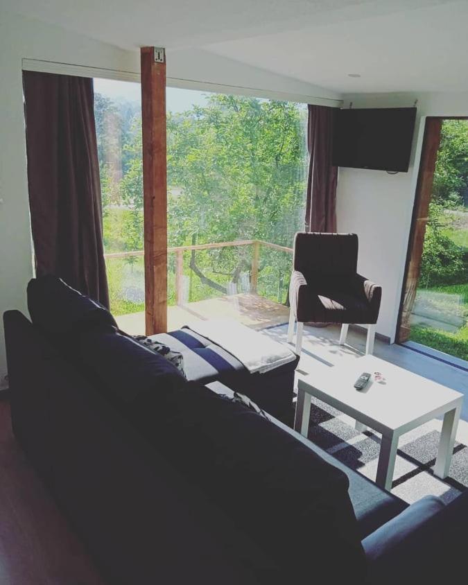 Lenilenii Bungalows ヤイツェ エクステリア 写真